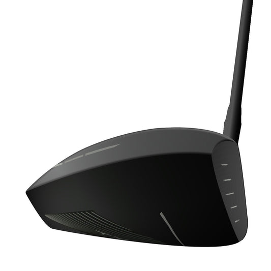 Ashton TX-15 golfdriver från Inhousegolf.se, visar en svart och silver driver med grepp och klubbhuvud i bild